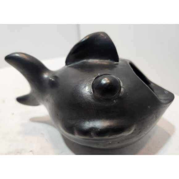 Vtg Black Clay Pottery Lama Oaxaca Mexico Open Mouth Blow Fish Signed 4" by 6" - Picture 6 of 14